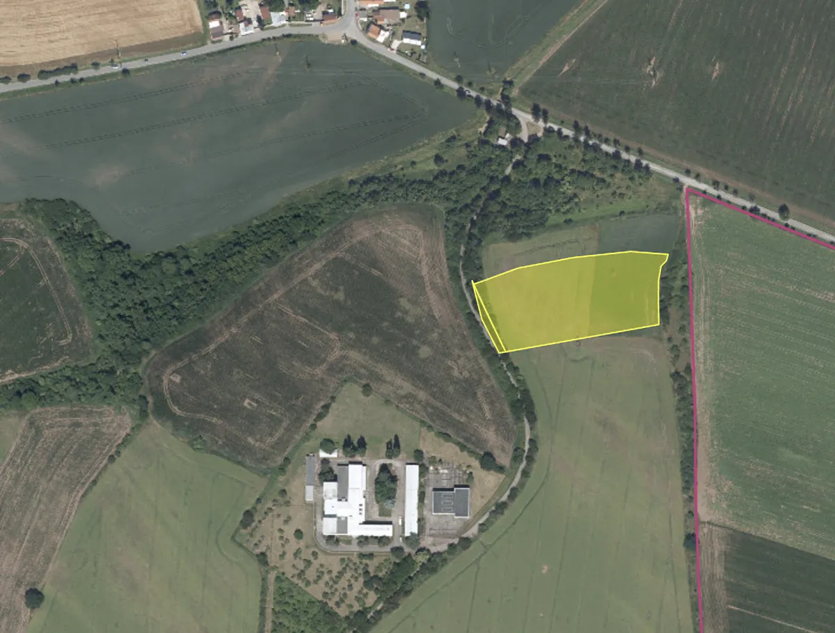 Prodej pole 5303 m²